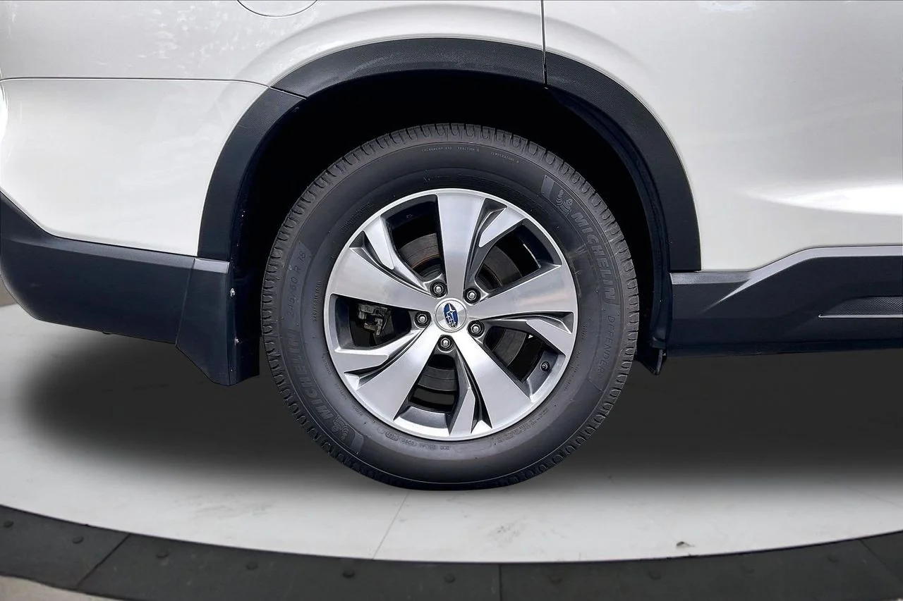 Certified Used 2020 White Subaru Premium image 37