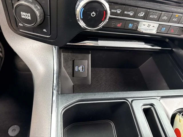 Used 2023 White Ford Lariat image 37