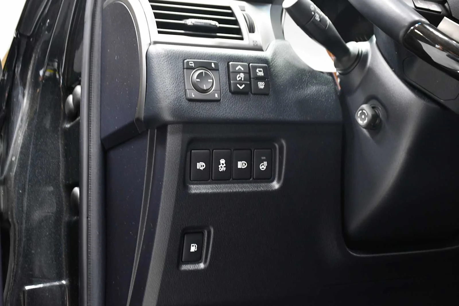 Certified Used 2023 CAVIAR Lexus Luxury image 16
