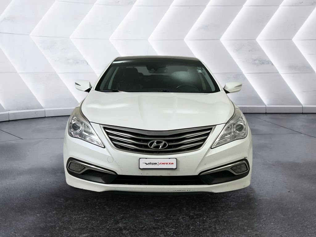 Used 2016 White Hyundai Limited image 2