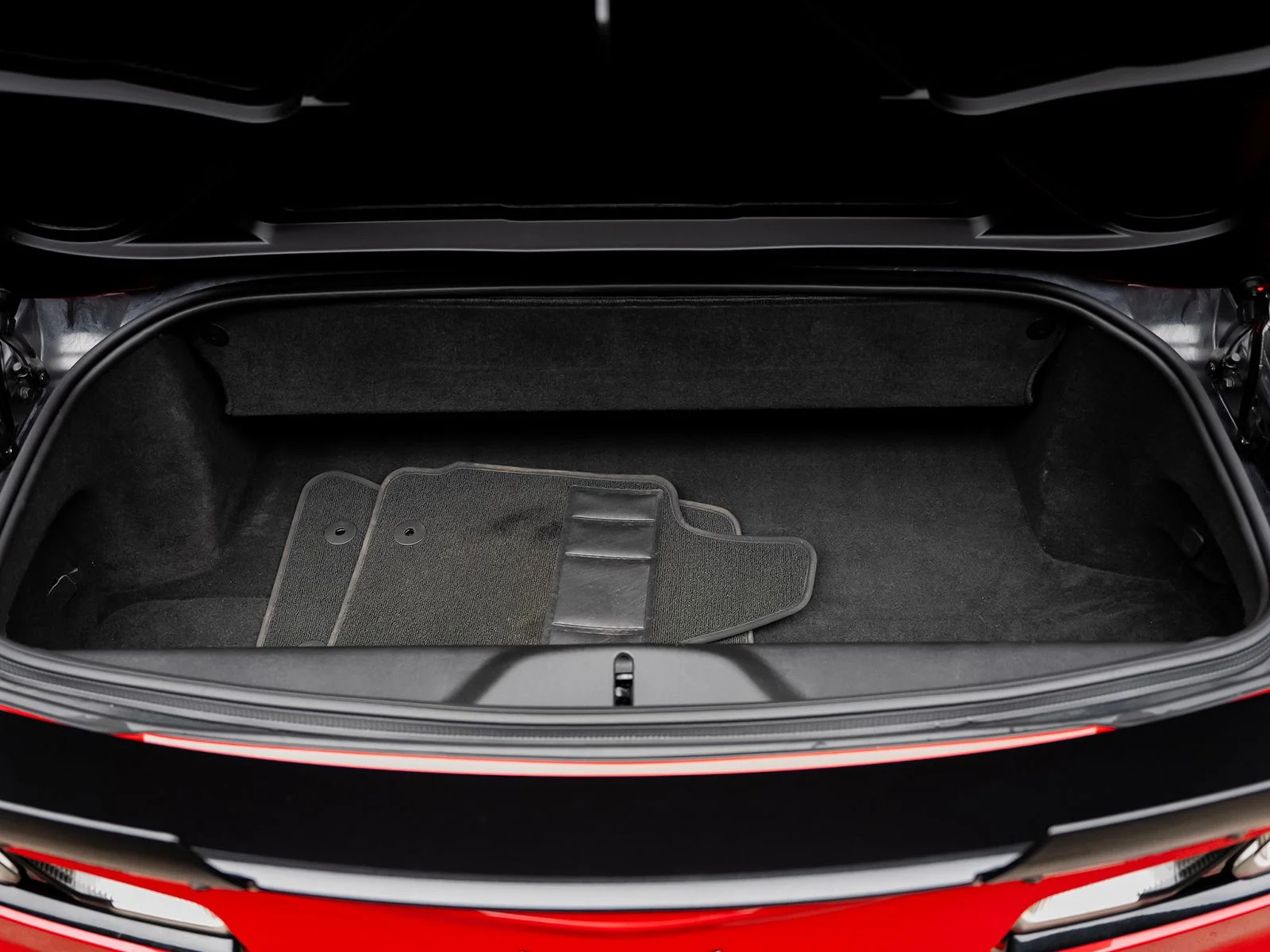 Used 2019 Red Chevrolet Z06 image 53
