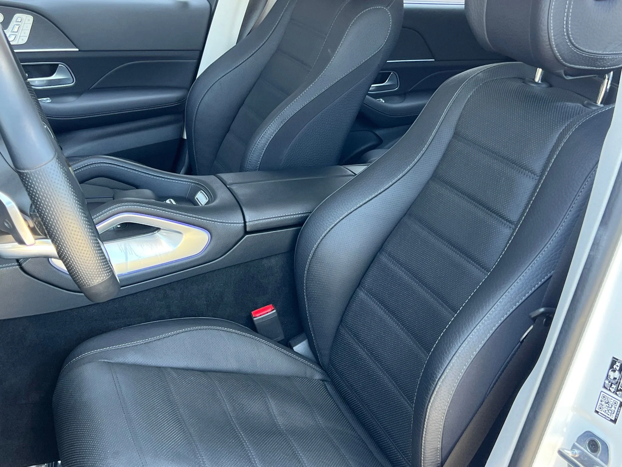 Used 2023 White Mercedes-Benz GLS 580 image 4