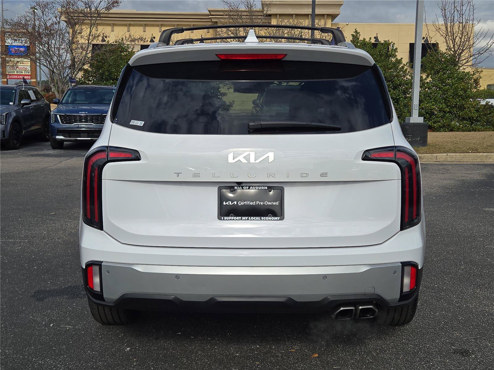 Used 2024 White Kia SX image 7