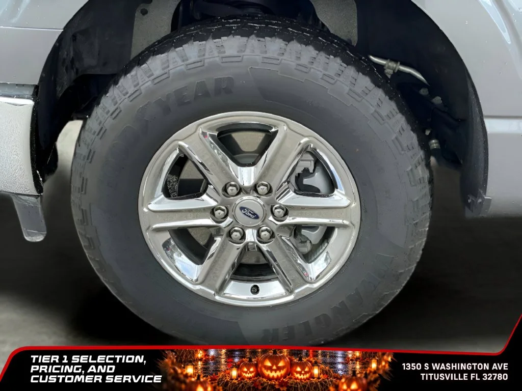 Used 2025 Gray Ford XLT image 38