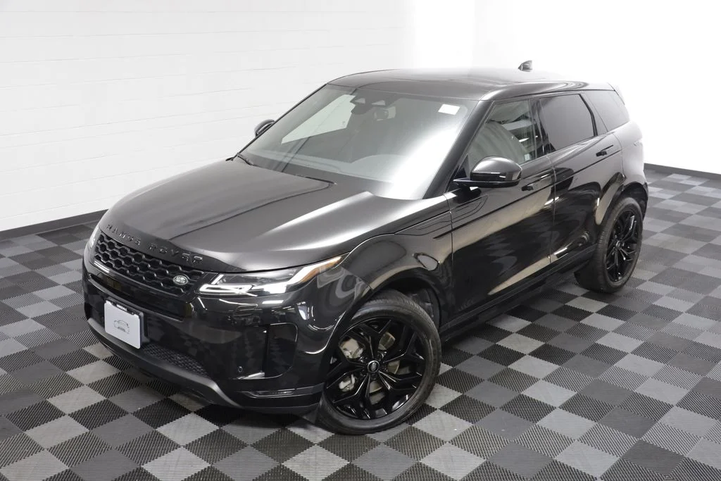 Used 2023 Black Land Rover SE image 2