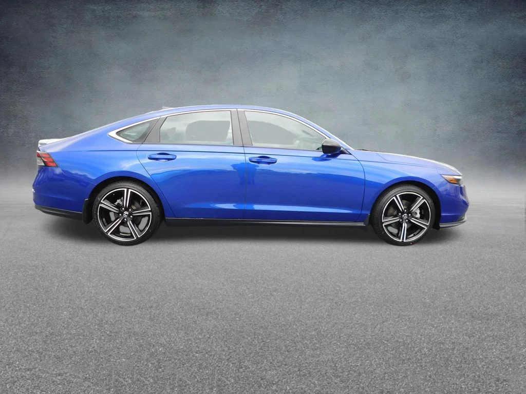 Used 2025 Blue Honda Sport image 2