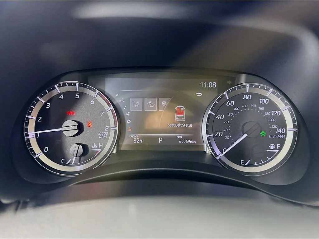 Used 2023  Toyota XLE image 35