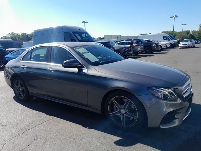 2017 Mercedes-Benz E-Class E300 4MATIC's photo