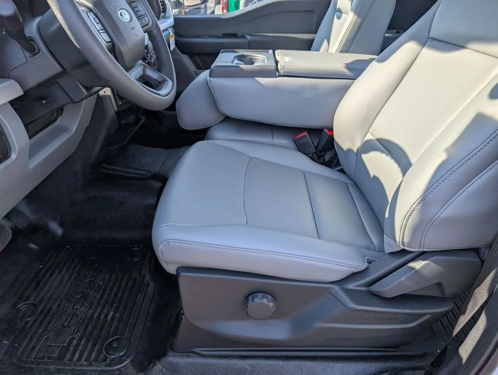 New 2026 Oxford White Ford F-350® XL image 25
