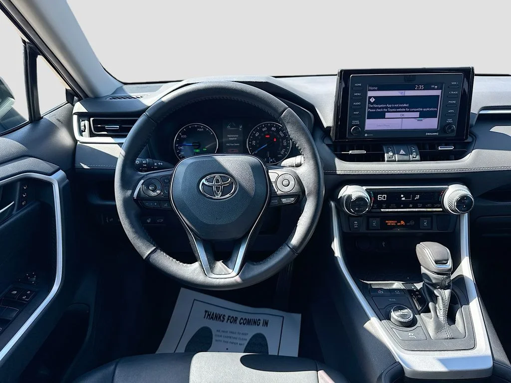 Used 2021 Gray Toyota XLE Premium image 27