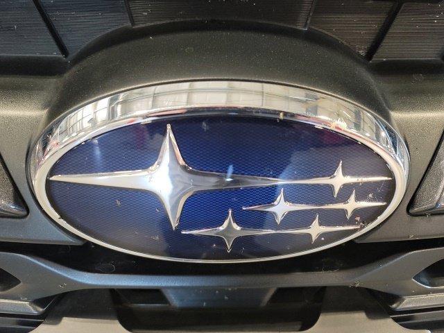 Used 2025 Ice Silver Metallic Subaru Premium image 17