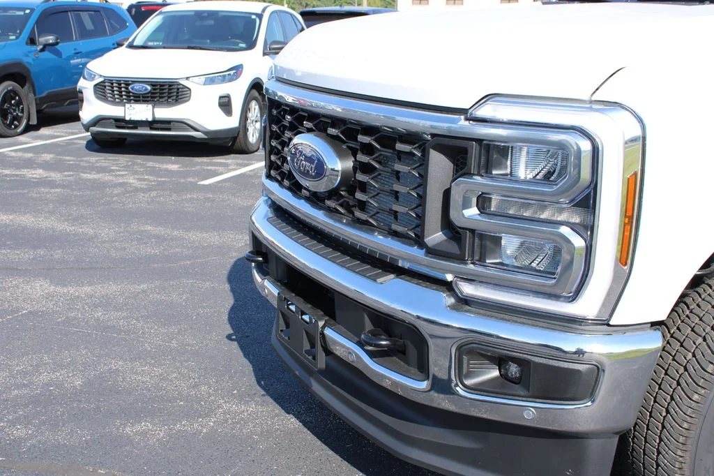 New 2026 Star White Metallic Tri-Coat Ford F-350® King Ranch® image 4