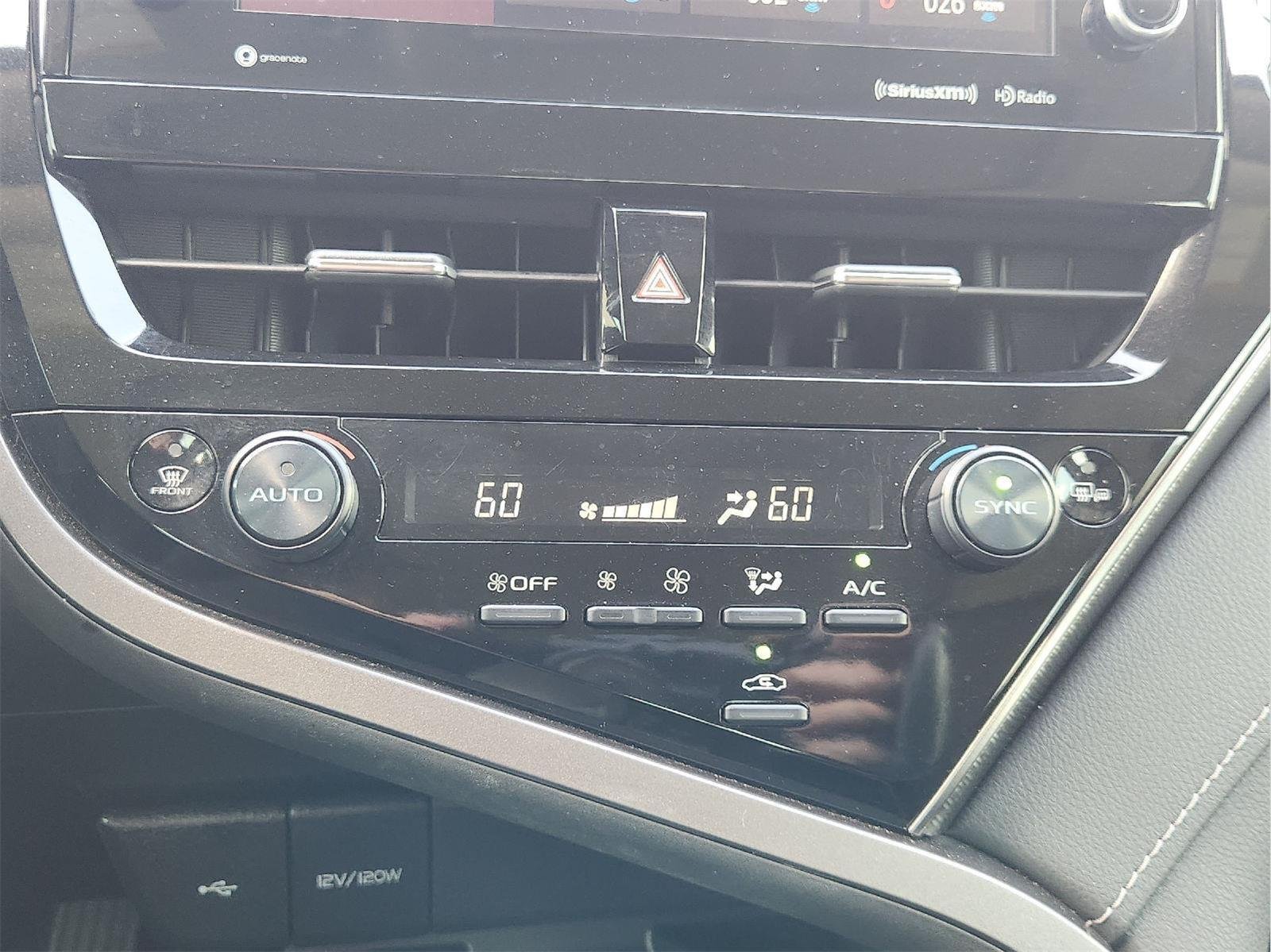 2022 Toyota Camry photo 19 of 33