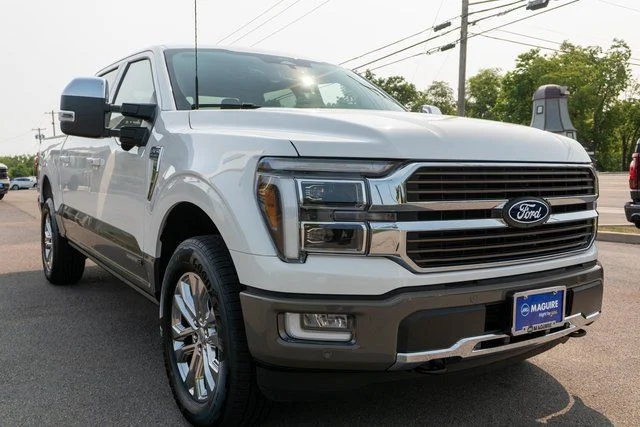 New 2026 Star White Metallic Tri-Coat Ford King Ranch® image 4