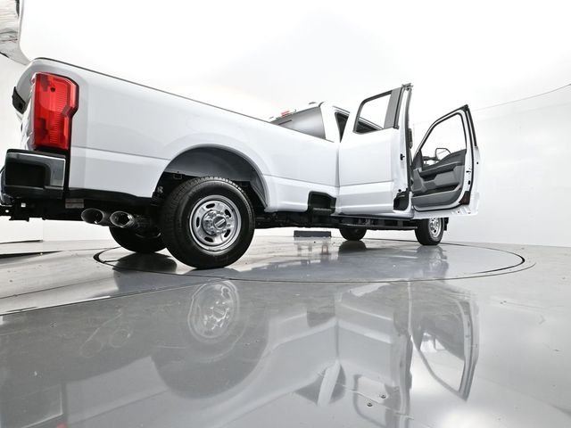New 2026 Oxford White Ford F-350® XL image 40