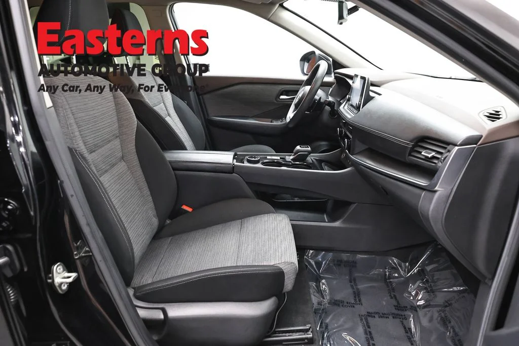 Used 2023 Black Nissan SV image 25