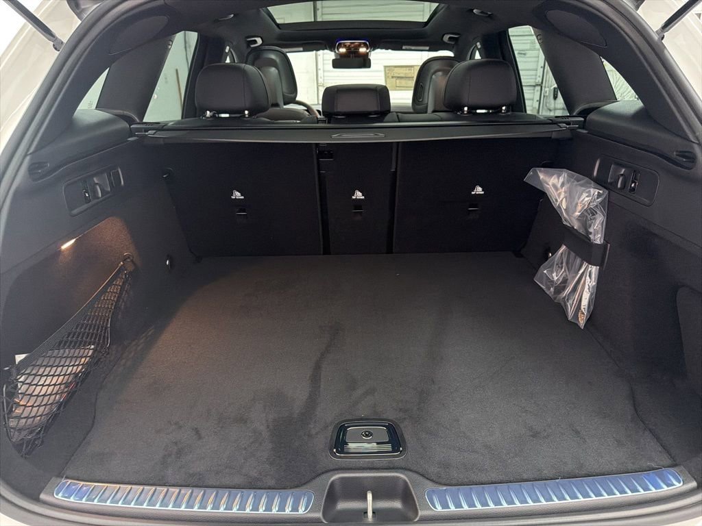New 2026 Polar White Mercedes-Benz GLC 300 image 58