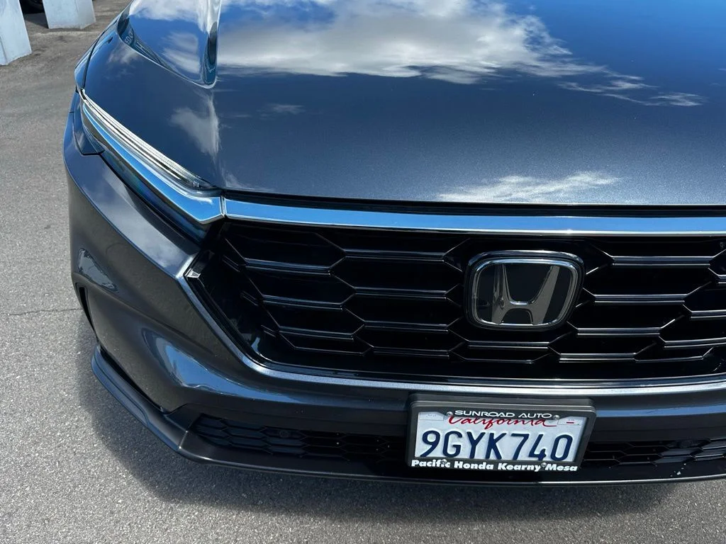 Used 2023  Honda EX-L image 4