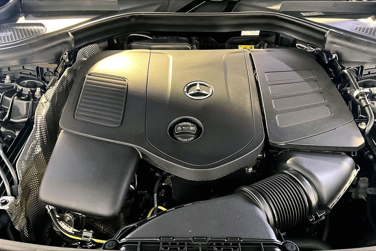 New 2026 Graphite Grey Metallic Mercedes-Benz GLC 300 image 14