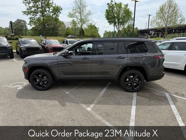 New 2025 Baltic Gray Metallic Clear-Coat Exterior Paint Jeep Altitude X image 4