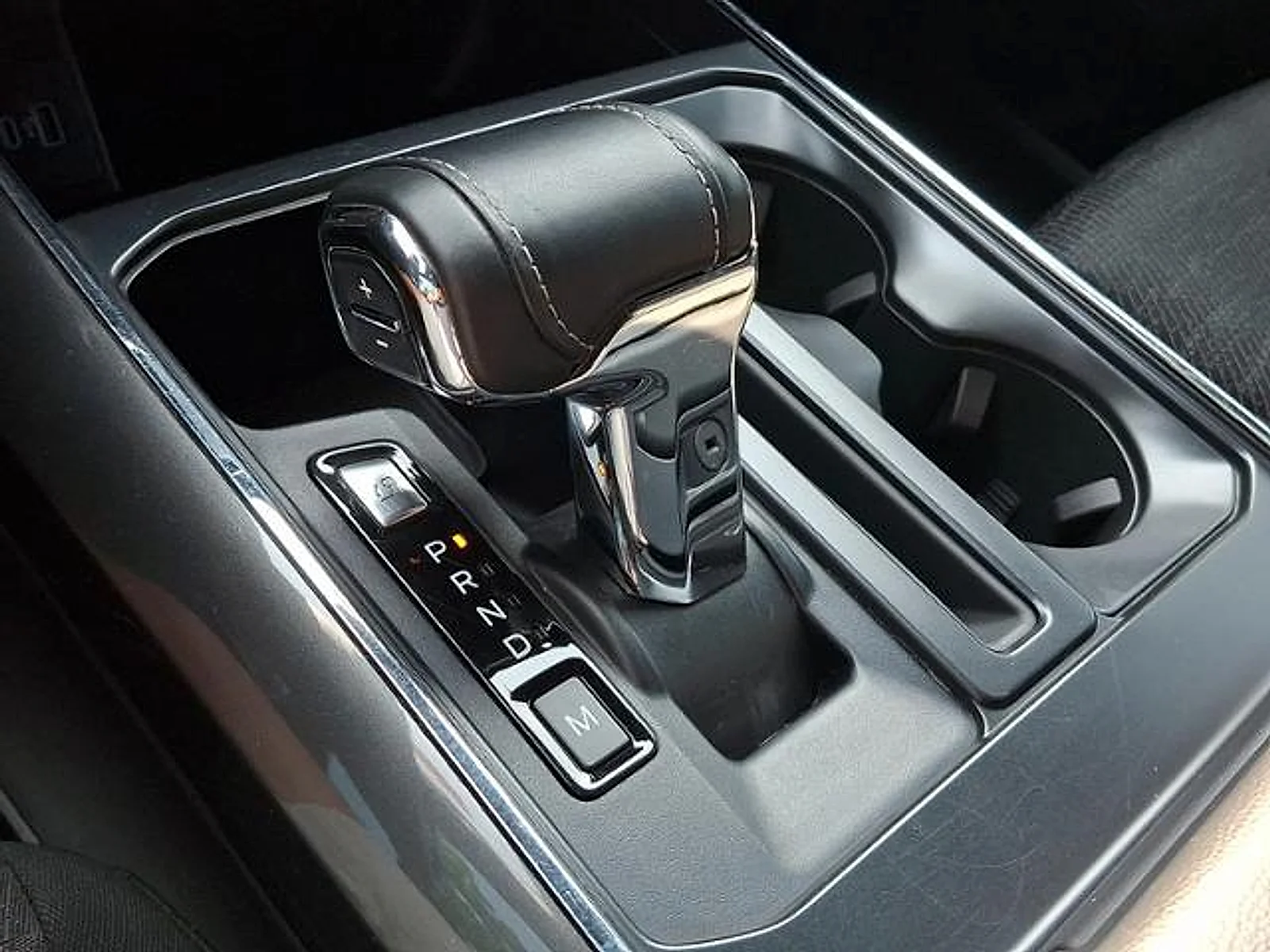 Used 2022 Oxford White Ford XLT image 15
