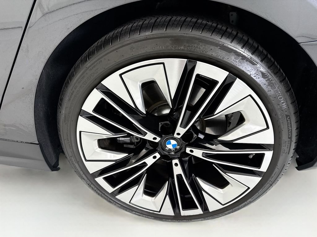 2026 BMW i5 40 - Photo 30