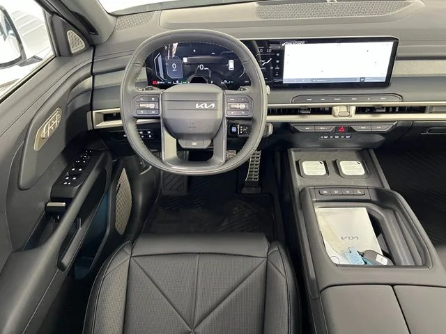 New 2027 White Kia SX image 31