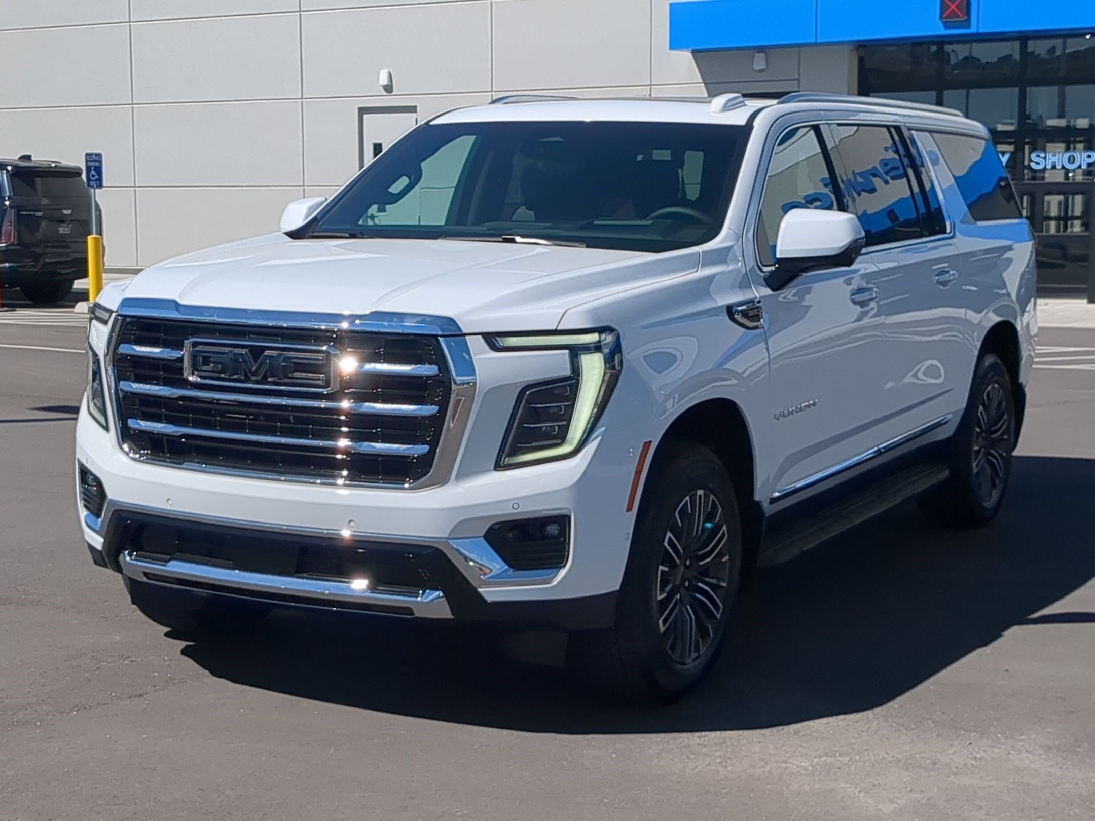 New 2026 Summit White GMC Elevation image 8