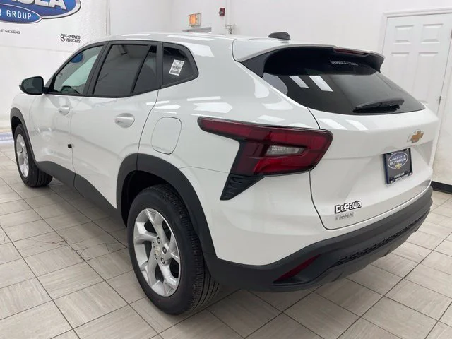 2026 Chevrolet Trax LS - Photo 18
