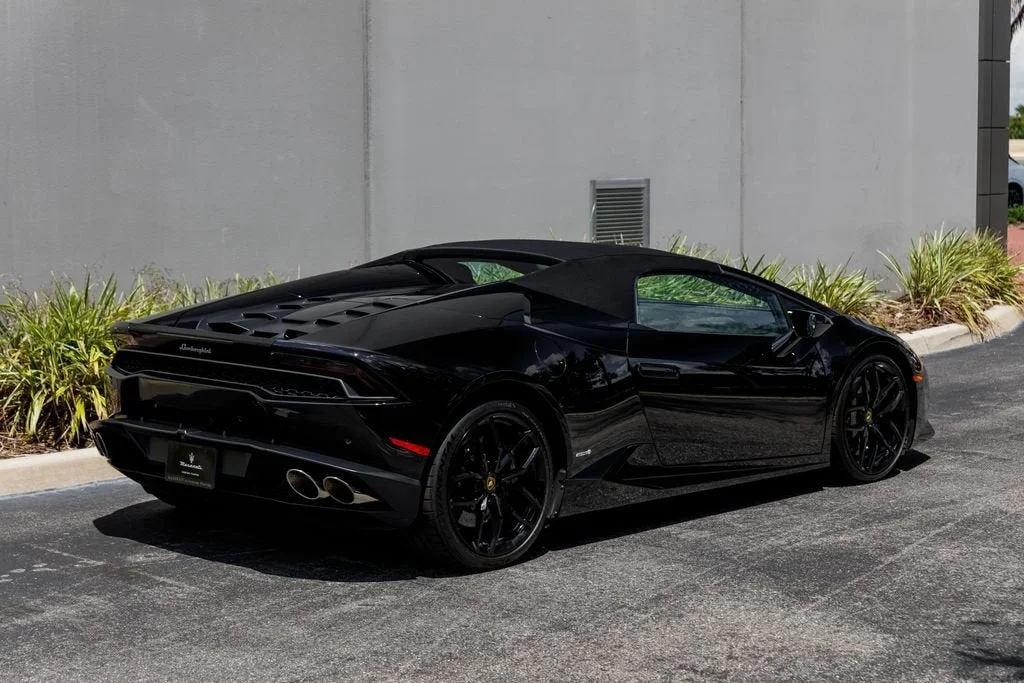 Used 2016 Black Lamborghini LP610-4S image 5