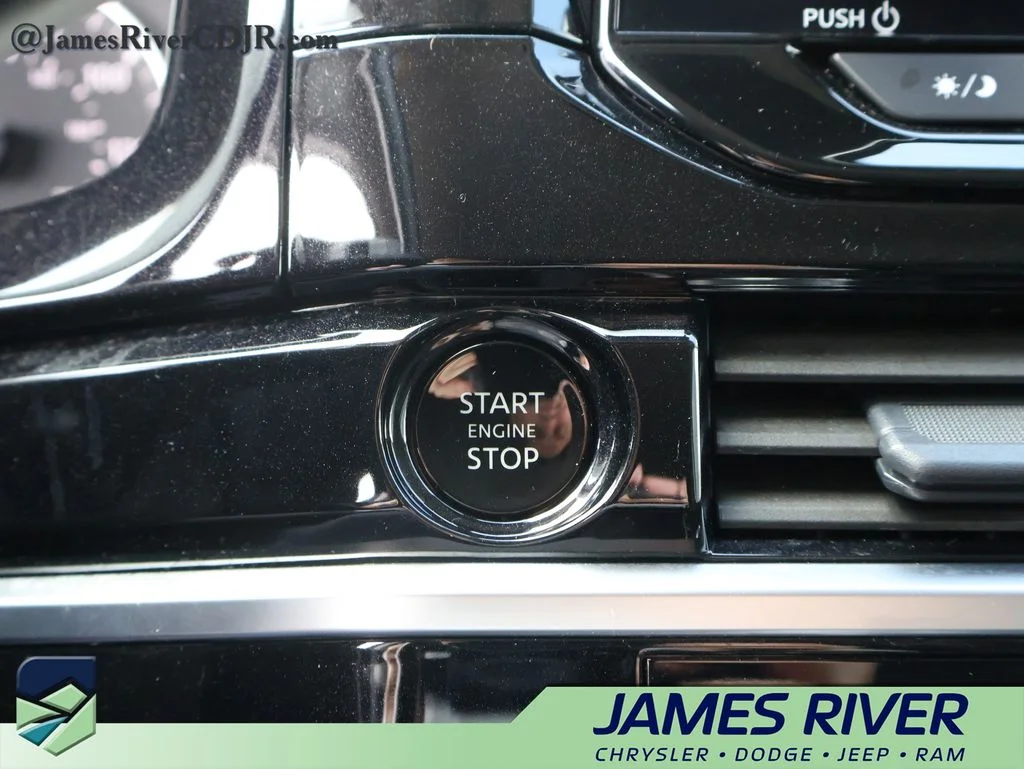 Used 2025 Blue Nissan SV image 33