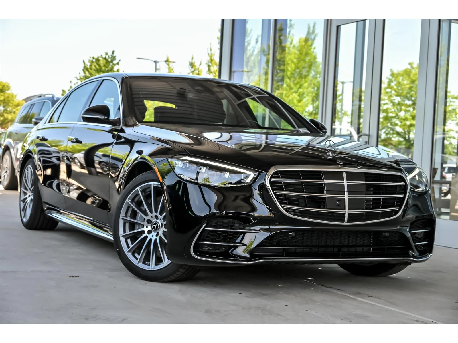 New 2026 Black Mercedes-Benz S 580 image 1