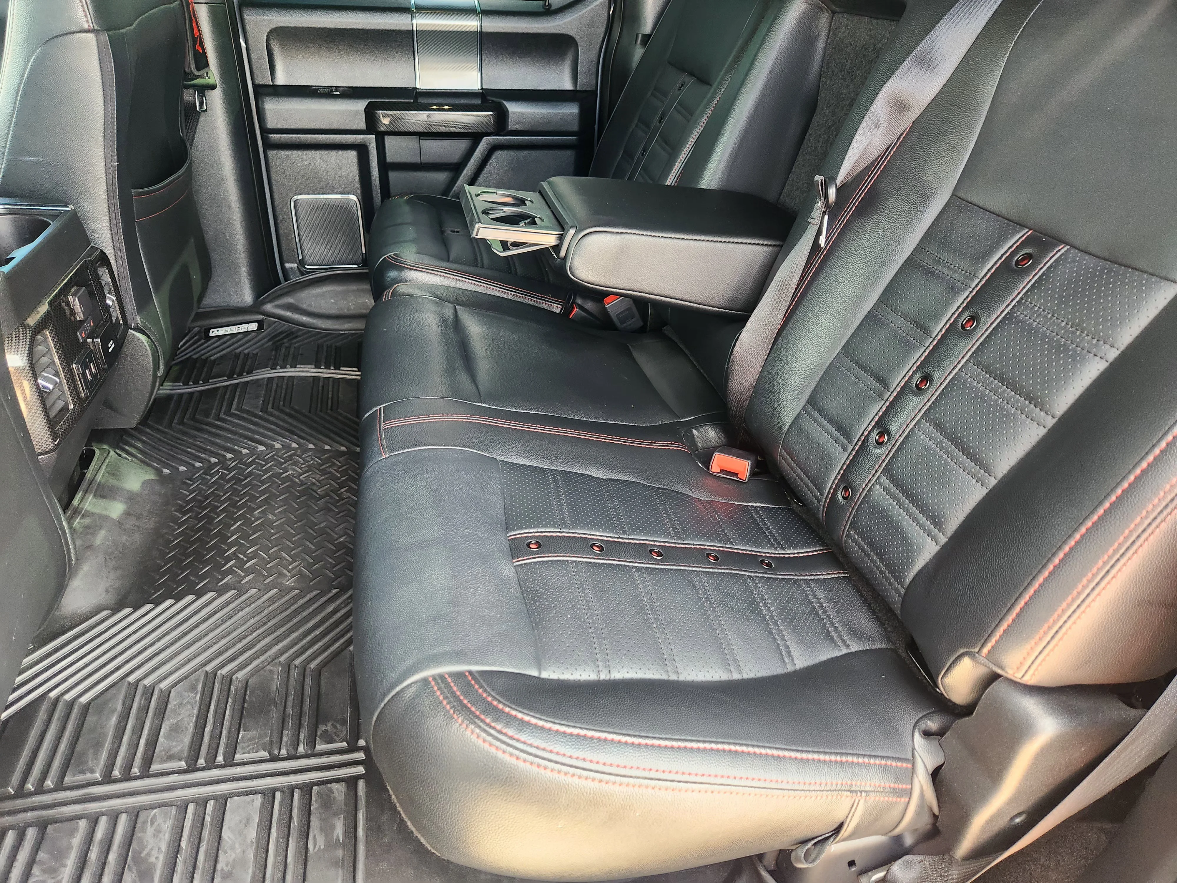 Used 2019  Ford Lariat Shelby Off-Road image 31