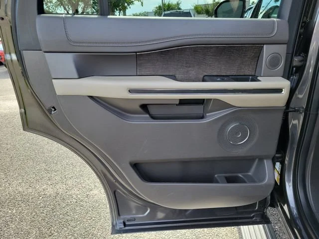 2021 Ford Expedition Limited - Photo 14