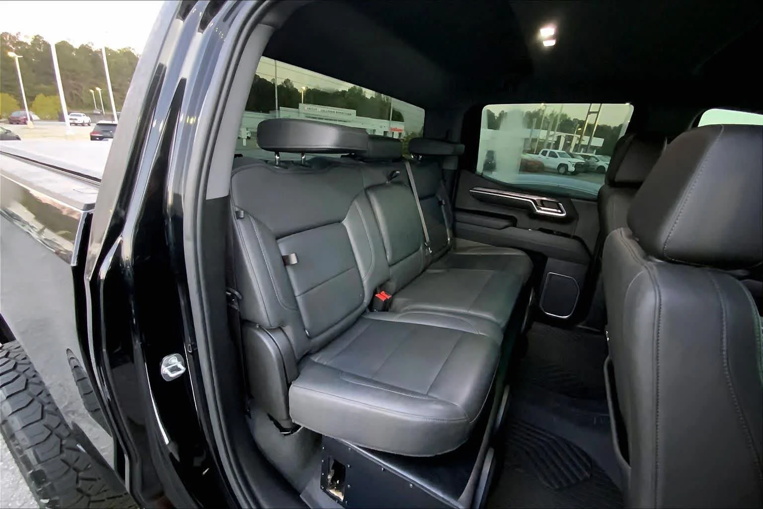 Used 2022 Black Chevrolet LTZ image 19