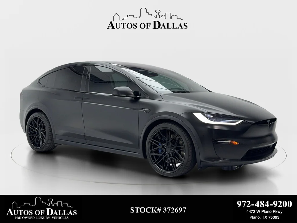 2023 Tesla Model X Long Range's photo