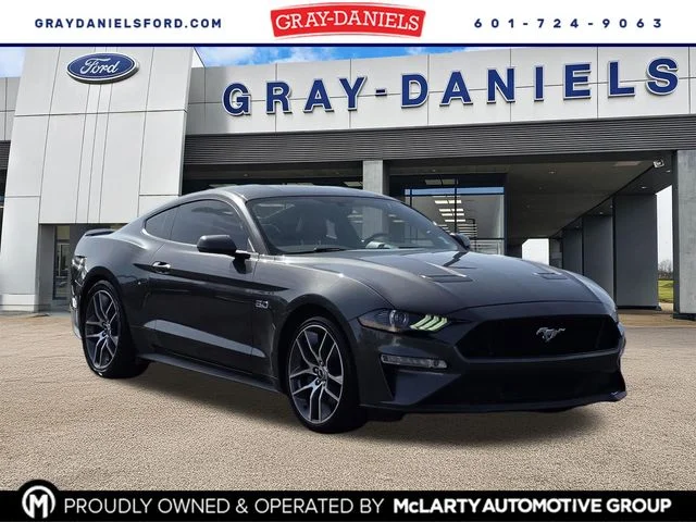 Used 2020 Magnetic Ford GT Premium image 1