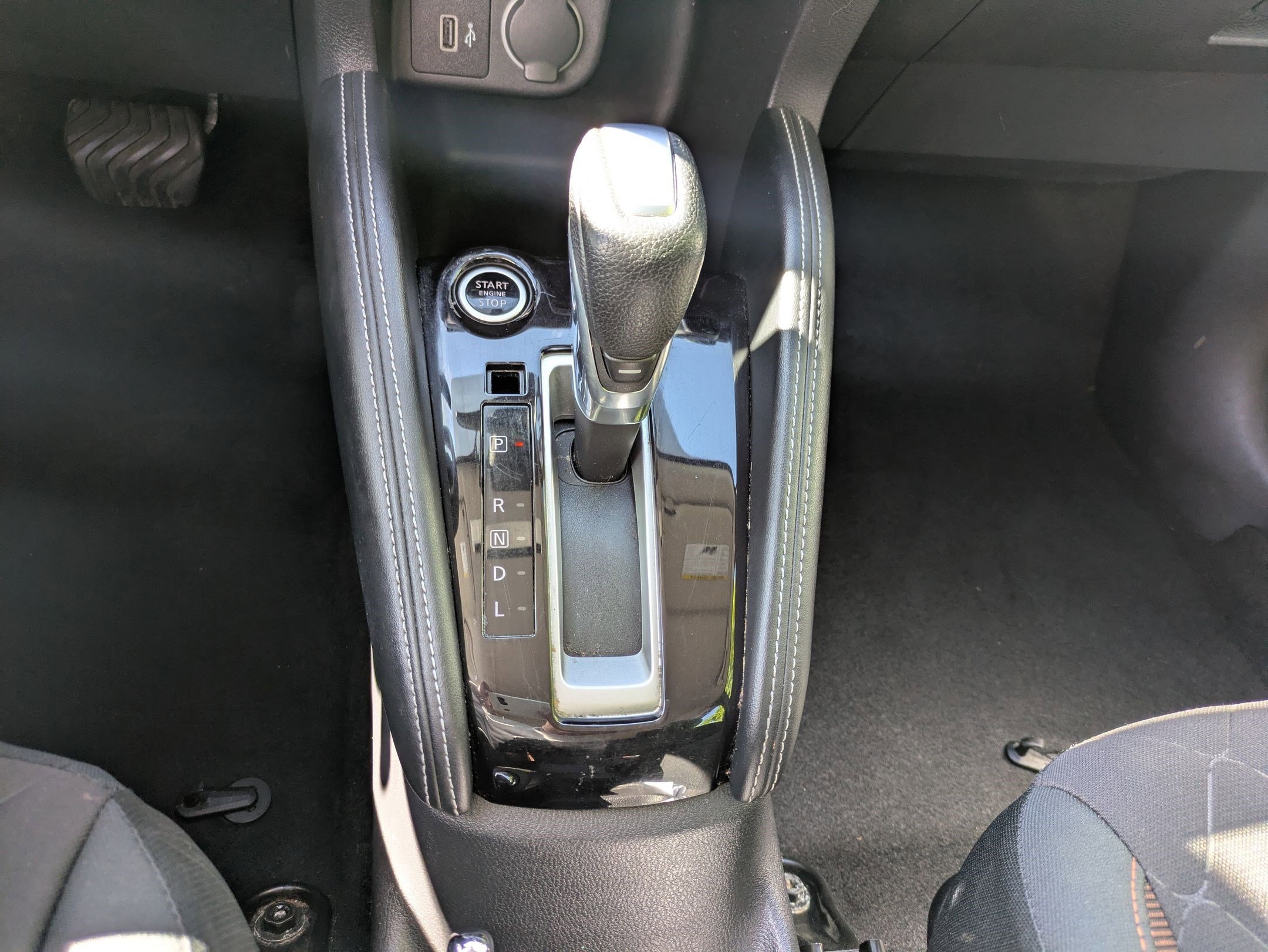 Used 2020 Gun Metallic Nissan SR image 25