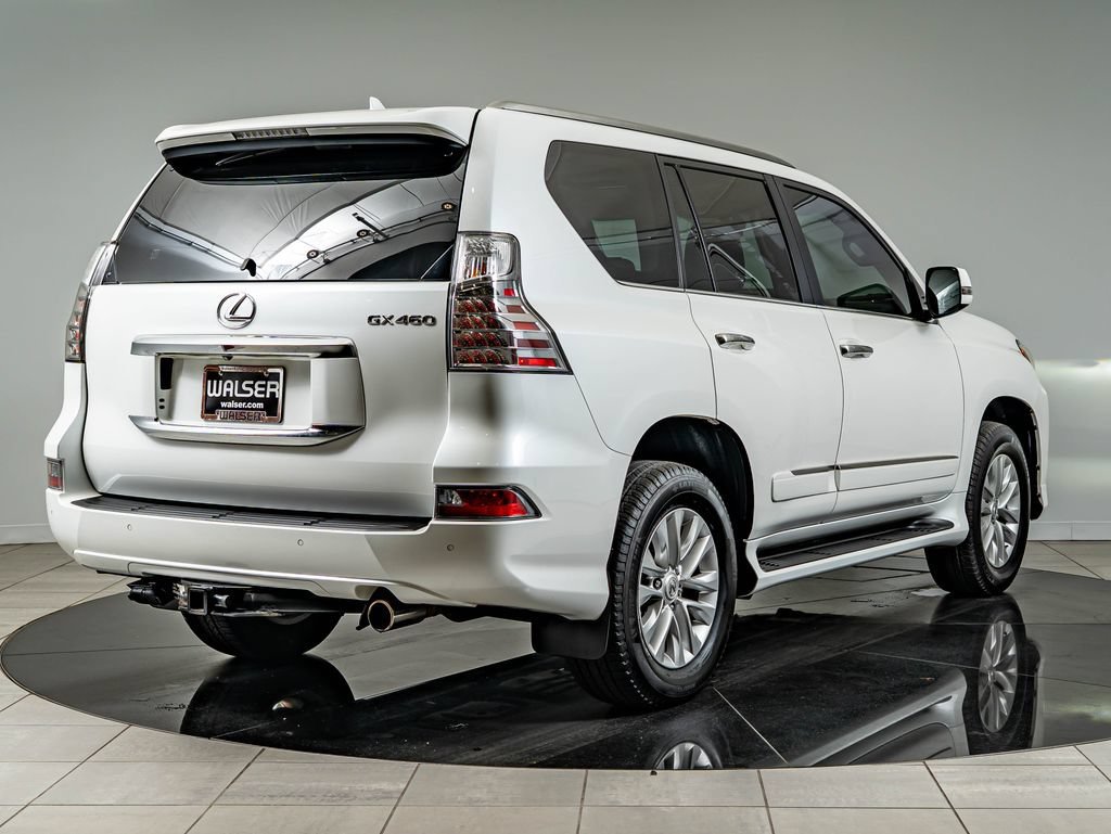 Used 2014 Starfire Pearl Lexus 460 image 5