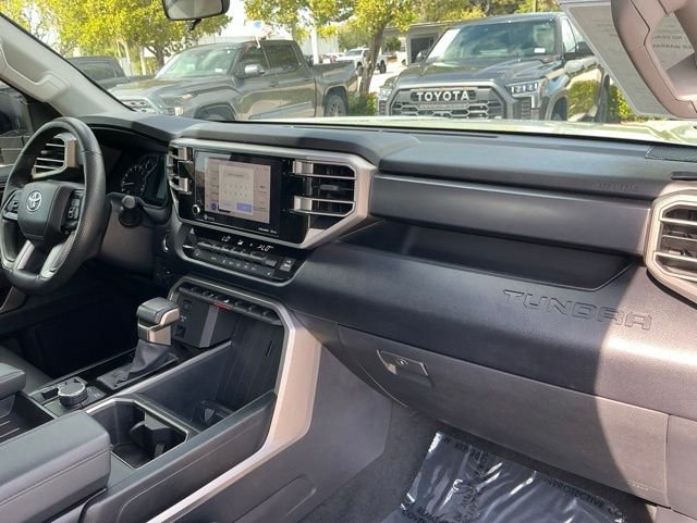 Used 2024 Green Toyota SR5 image 26