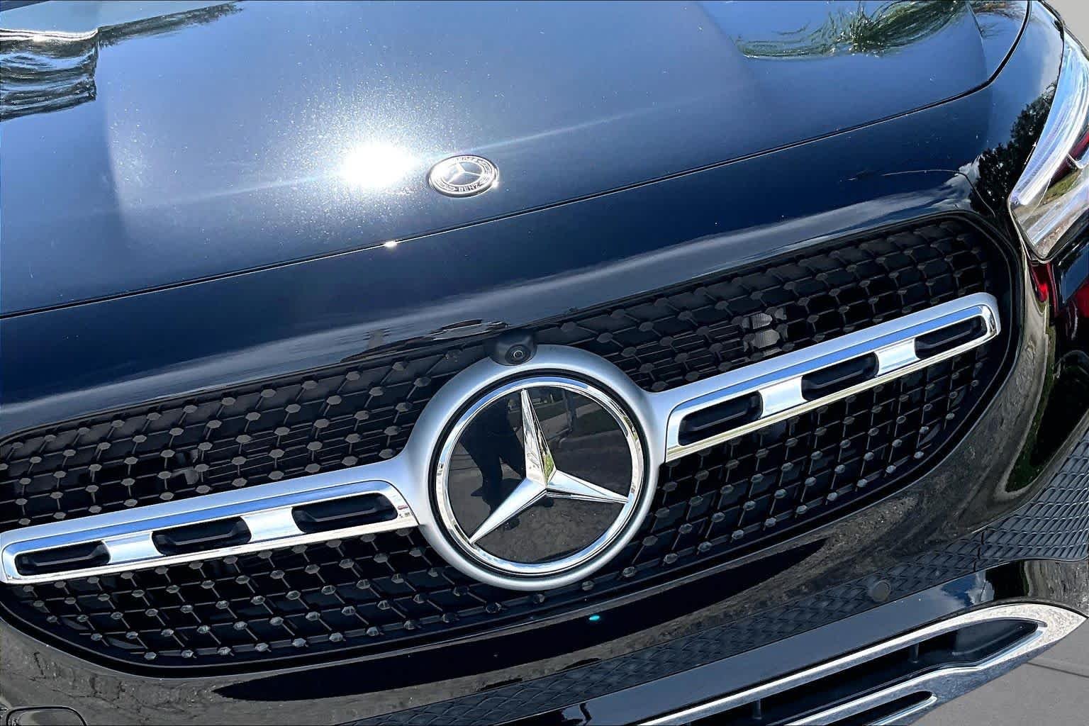 Used 2023 Night Black Mercedes-Benz GLA 250 image 30