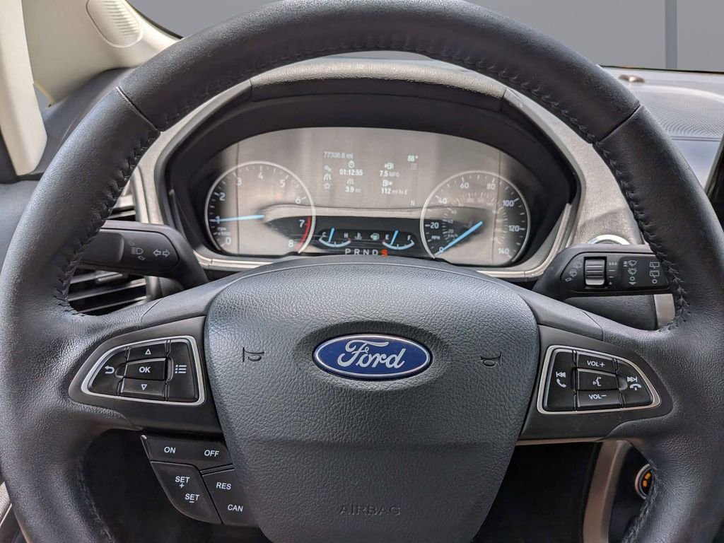 Used 2019 Black Ford SE image 29