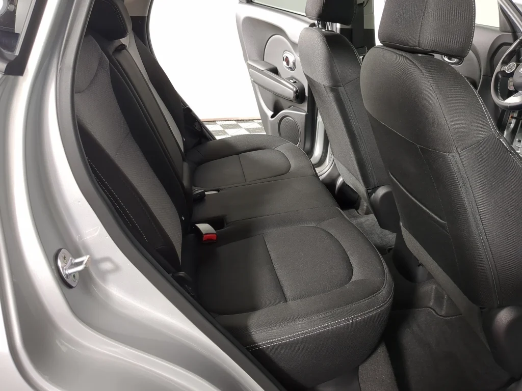 Used 2018 Silver Kia + image 18
