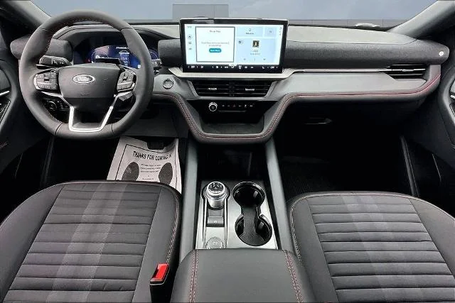 New 2026 Agate Black Metallic Ford ST-Line image 5
