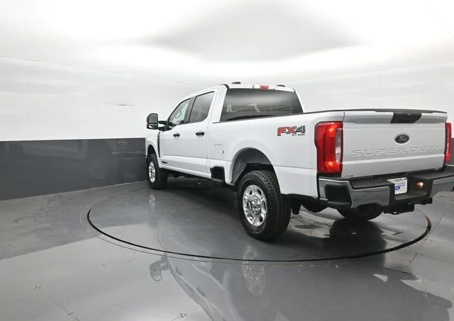 New 2026 Oxford White Ford F-350® XLT image 5