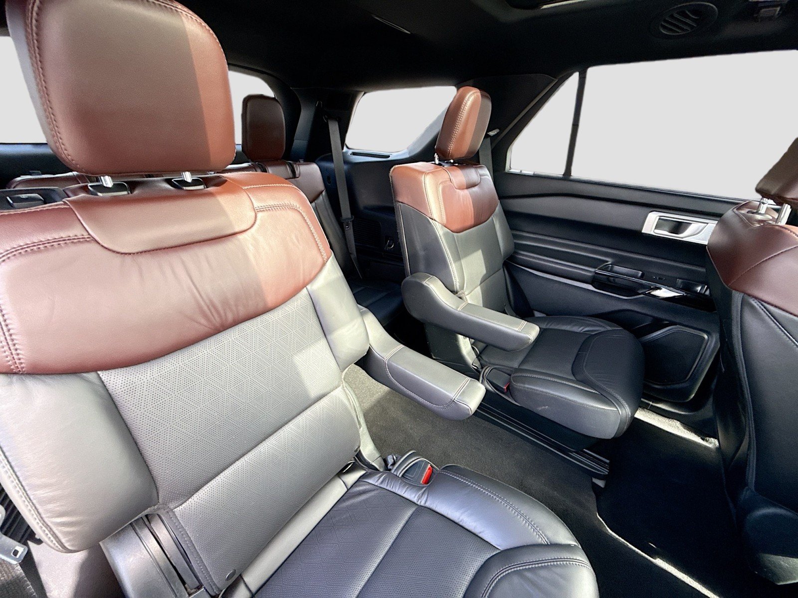 2022 Ford Explorer Platinum - Photo 30