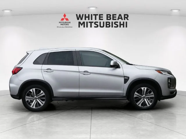 Certified Used 2025 Alloy Silver Metallic Mitsubishi 2.0 ES image 6