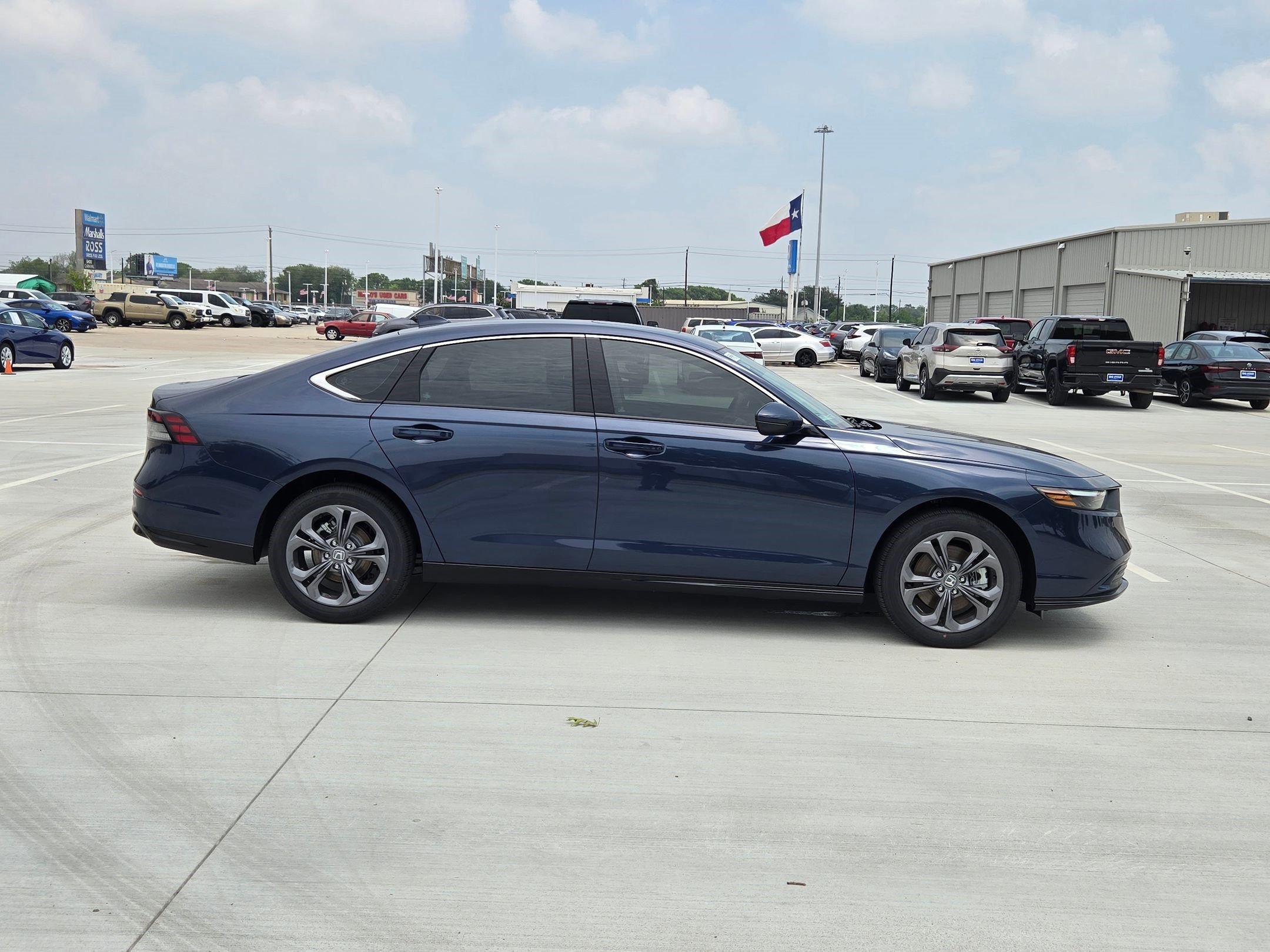 New 2026 Canyon River Blue Metallic Honda EX-L image 3