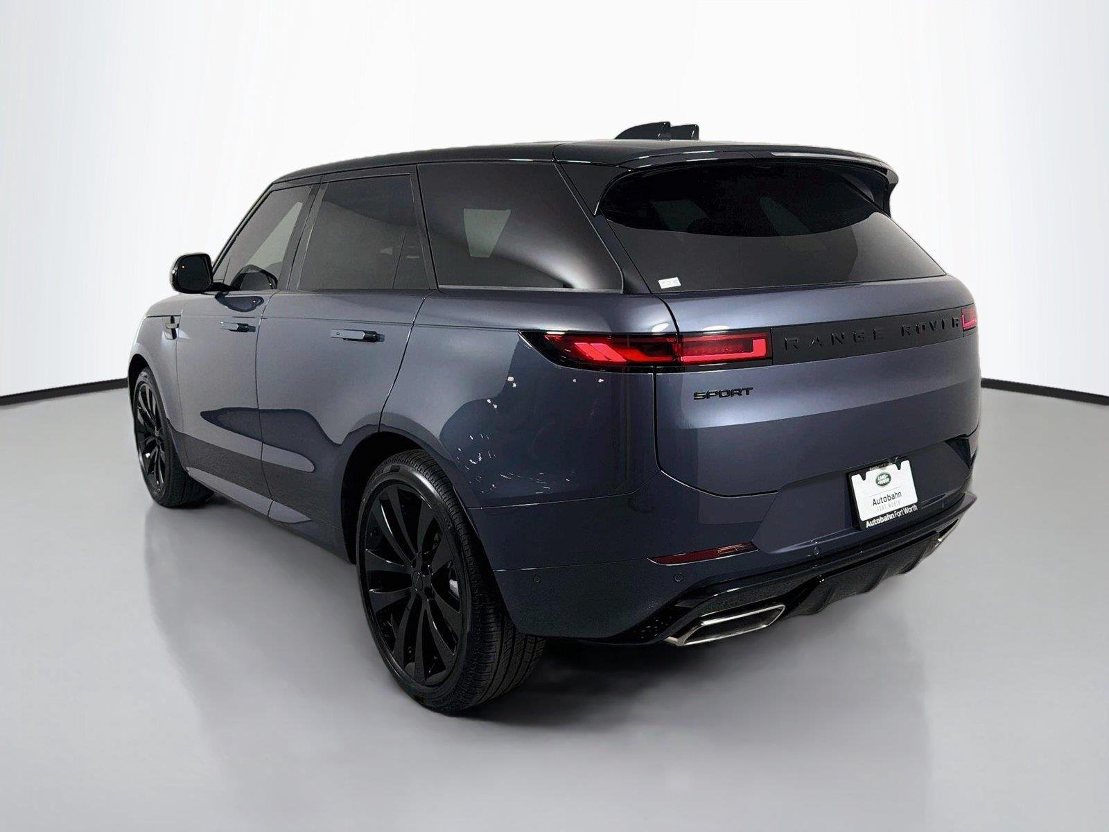 New 2027 Varesine Blue Land Rover Dynamic SE image 7