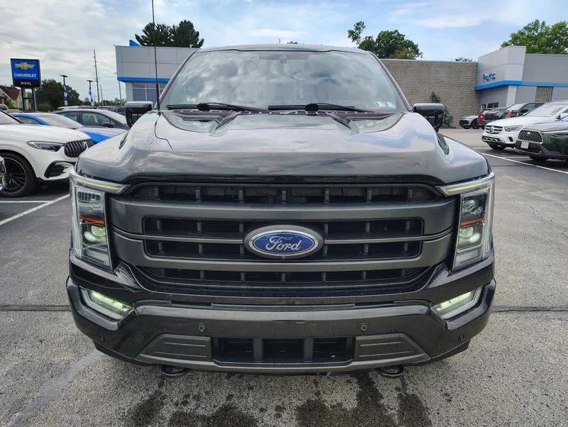 Used 2021 Black Ford Lariat image 2